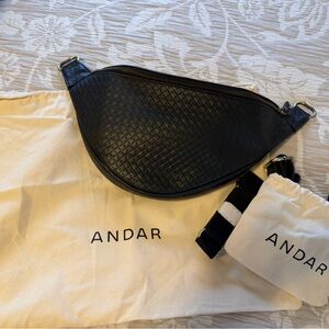 Andar Black Woven Women's Bag